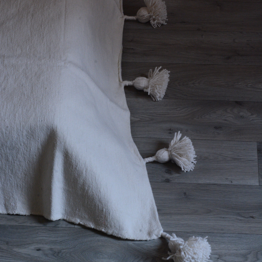 Moroccan blanket ECRU White Tassels bed spread - berberlifeshop